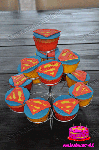 superman-cupcakes