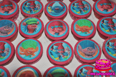 trolls-cupcakes